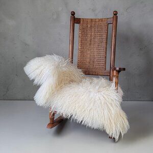 Icelandic Sheepskin - Natural Curly Fiber 46" x 28"
